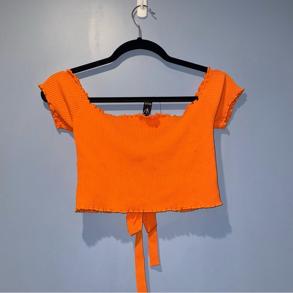 Windsor Orange Crop Top Size Large - Picture 3 of 4